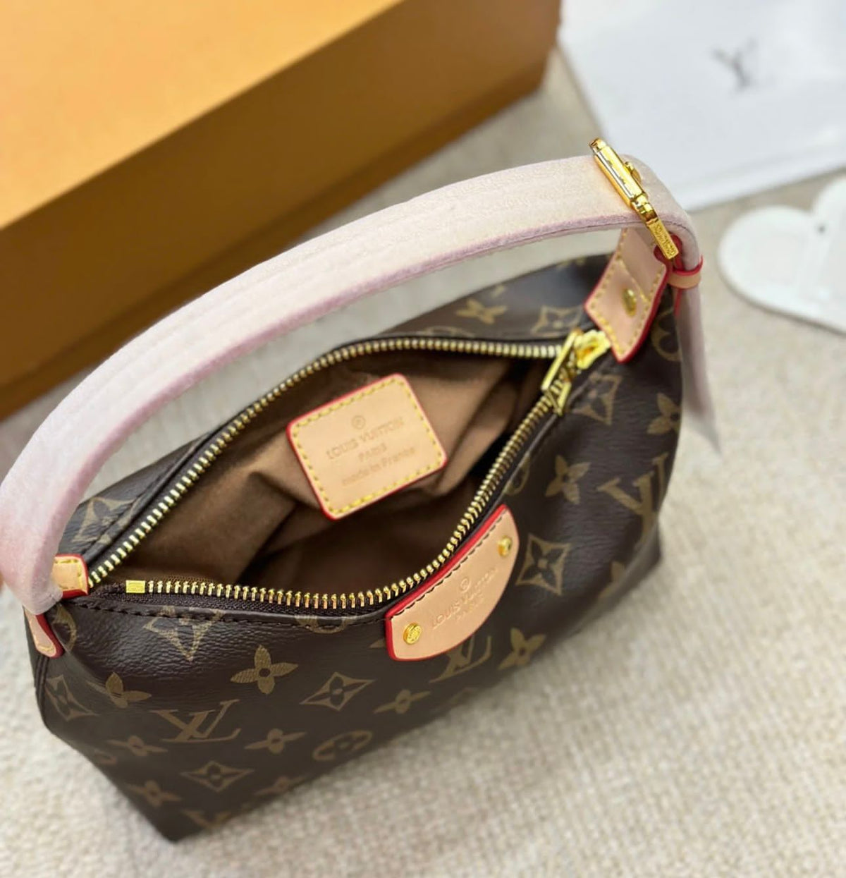 Louis Vuitton Easy Pouch